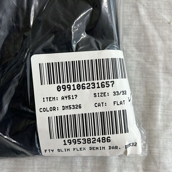 NWOT J. Crew Men's Slim-fit jean in signature flex straight black Size 33 x 32 - Picture 2 of 10